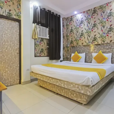 Hotel Radha Krishna Отели рядом с достопримечательностью «Дели - центр города»