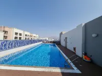 Citadines Al Ghubrah Muscat - piscina