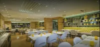 Hotel XYZ - breakfast