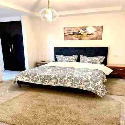 Cozy 1BR Retreat, Steps to Sand Rooms