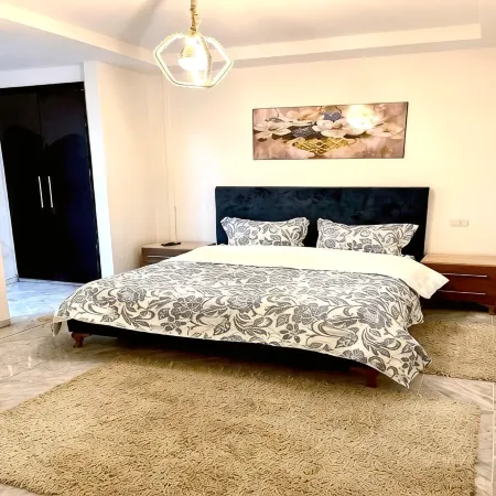 Cozy 1BR Retreat, Steps to Sand