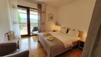 Comfortable apartment with sea view, close to the beach, family-friendly,  WiFi - 2-Star