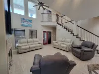3 bedrooms, Sleeps 11 Guests. Private Pool and only a Short Drive to the Beach