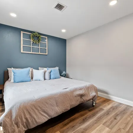Bright & Modern 4Br with Large Jacuzzi Tub Near Favored Black Hills Attractions