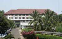 Bumi Wiyata Hotel - Frühstück