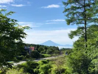 Pension Raccoon Hotels in Fujimi