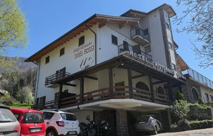 Hotel Ristorante Sassi Rossi