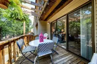 Fairfield Bay Gem w/ pool access and 4 Mi to Lake. - Wifi