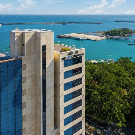 The Club Hotel Gijang Yeonhwari Отели рядом с достопримечательностью «Храм Пэкдуса»