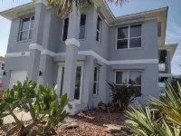 Beach  / Pool / Hot Tub / Game Room / Firepit/ Sleeps 10