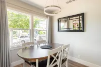 1 Bedroom Home with Home Office - Homestays