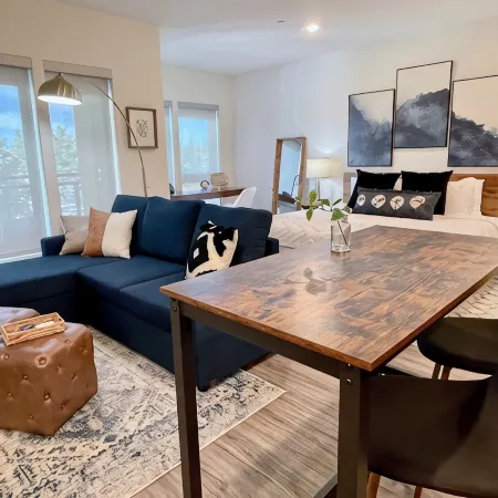 Walkable Walnut Creek with Rooftop Hot Tub