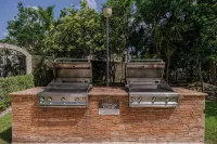 Affordable Beachfront Luxury 3 Br Condo 4TH FL the Famous   Landmark  of Cozumel - 按摩浴池