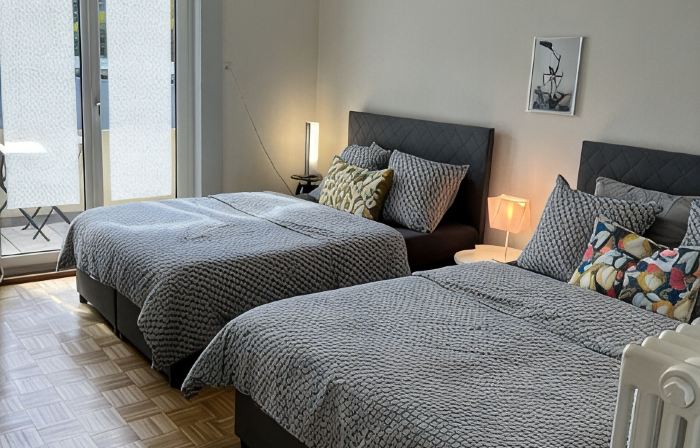 Large apartment. 3 bedrooms, Alpes Rez, Neuchatel