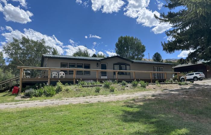 Toots and Elmer’s Beautiful home on the Wind River