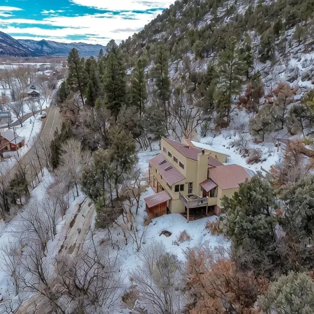 5 Bed/3 Bath near Purgatory, Hot Springs & Downtown Durango
