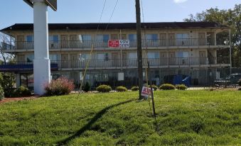 Red Carpet Inn Jeffersonville