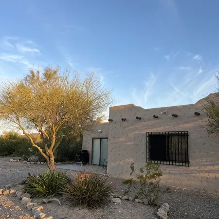 2 Bdr 1 Bath Mountain View House
