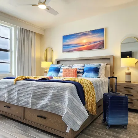 NEW Oceanfront Luxe Beach Escape @ Ocean Walk Resort + 4 Pools + Lazy River