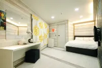 Busan B and B Pension - Pansiyon