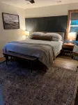 Last of My Kind—NEW modern cabin on the Caddo River and 30 min from Camp Ozark!