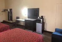 Days Inn by Wyndham Grove City Columbus South - parking