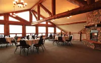 The Estes Park Resort - Breakfast