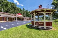 Americas Best Value Inn Franklin - Mountain view