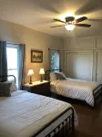 Newly Renovated Farmhouse Finger Lakes - Wi-Fi