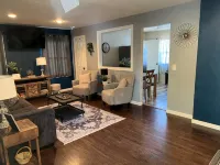 Nicely Decorated 2+ Br Home in Quiet Neighborhood - 4-Star