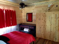 Rivers Bend Cabin<Br>Across from Clearwater <Br>River - Hytter