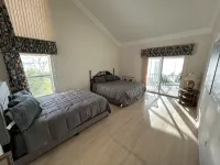 The Bays Edge Retreat Waterfront - شرفة