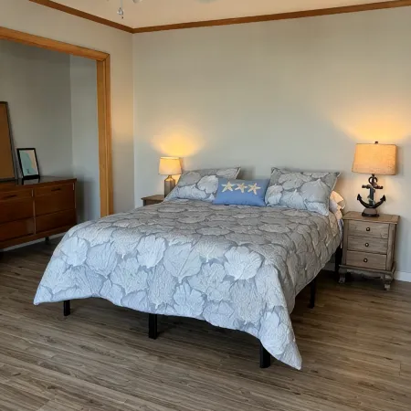 Enjoy a Boathouse on the Bay in the heart of Downtown Sandusky.