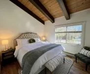 4Br Bright Family Chateau - Near Shuttle & Town - 4-Star