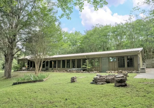 Serenity Cove-a unique waterfront home with canoe, kayak and fire pit! - 3-Star