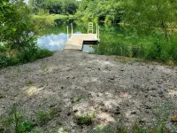 Pet friendly cottage on 17 acre Lake front property with dock and kayak access - Homestays