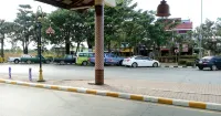 RuengsriSiri Guesthouse - موقف سيارات