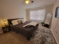 Charming 3-bedroom house with AC, WiFi King Suite in Lawton/Ft. Sill - 4 ดาว
