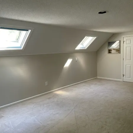 Relaxing family New Seabury home on cul-de-sac steps from Pond & Golf Course