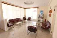 Hotel Karyatides - 2-Star