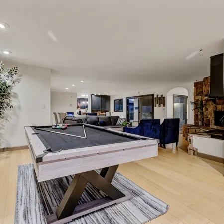 Sunset Spanish Villa W/ Pool, Pool table, BBQ +
