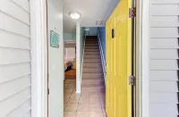 Steps to Beach - Dog Friendly - 2 Bedroom 1.5 Bathroom Townhome - 2-stjärniga