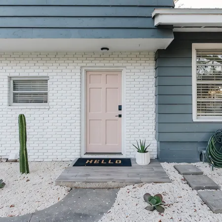 Welcome to Shoreline: 4Br, Heated Pool, 7Miles to Gulf Beaches.