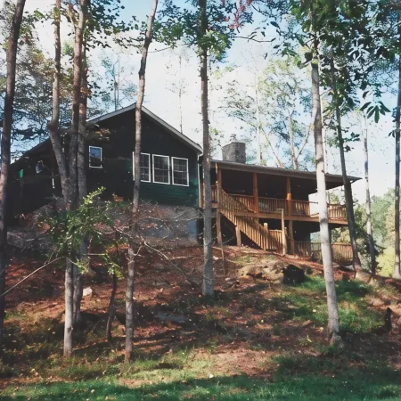 NC Cabin Creekside: Stunning Creek Views, Sleeps 7 —5 Stars