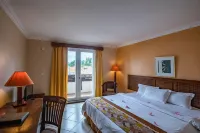 Aanari Hotel & Spa - parking