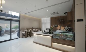 Azara Hotel