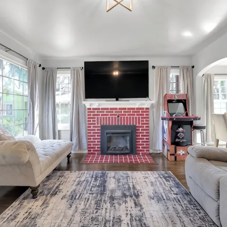 Charming 3-bedroom house in wonderful Eugene close to Campus