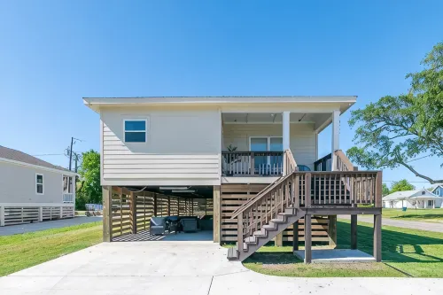 Brand New Home With Beach Views! Fully Furnished 3 Bedroom Home in Gulfport - 4-Star