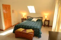 " The Eastham Cape House" - Homestays