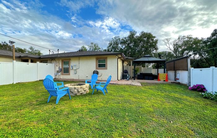 Enchanted 2 Bedroom Home near Downtown Winter Garden